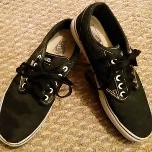 Vans size 9.5 woman